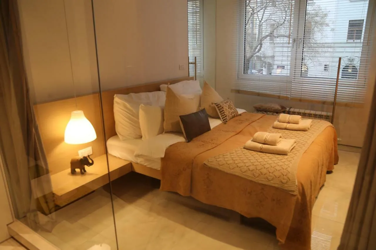 Feel Home In Viena 0*,
