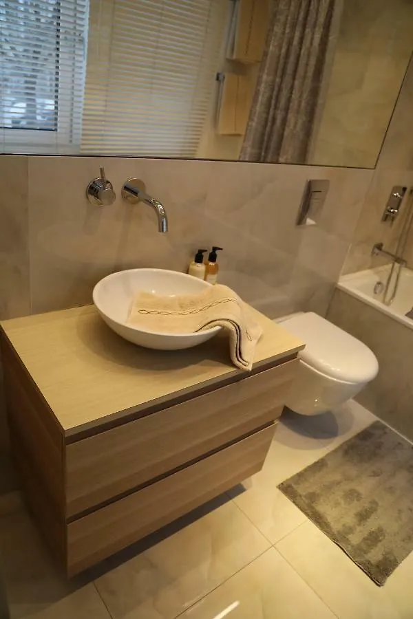 Feel Home In Viena Apartamento